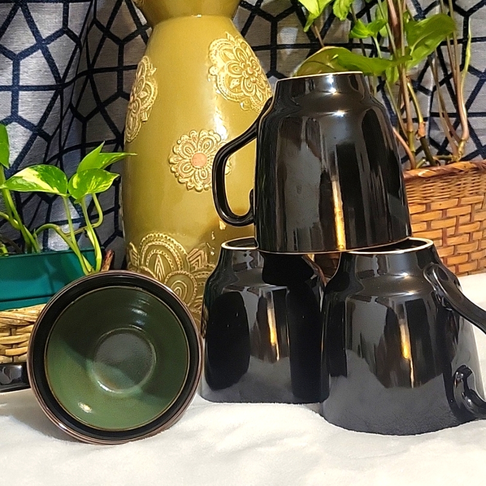4 Gibson Home coffee mugs